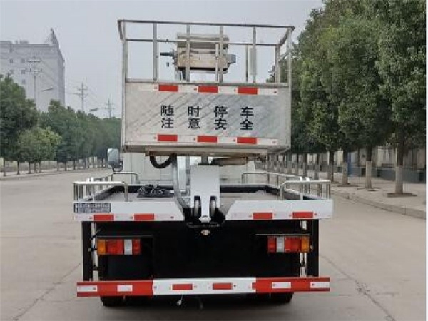 國六江鈴18米伸縮臂高空作業(yè)車