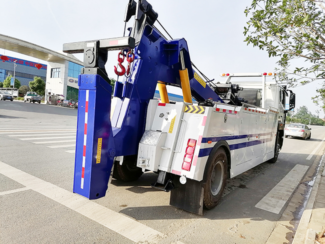 國六單橋重汽豪瀚拖吊聯(lián)體清障車