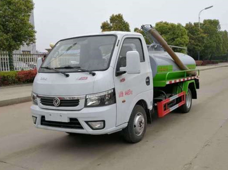 東風(fēng)途逸2.5方地下室吸糞車